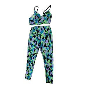 Zumba Wear High Waisted Leggings and Dance All Day Bra Set Camo Flame Multicolor